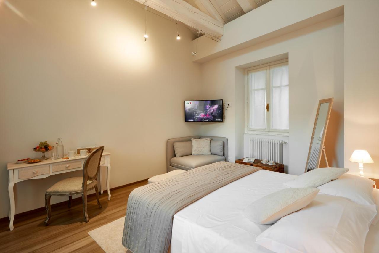 Casa Svizzera Agriturismo Bed & Breakfast Barolo Dış mekan fotoğraf